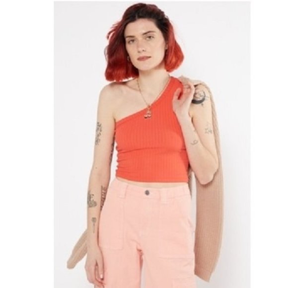 Urban Outfitters Tops - Out From under cropped cami (299) 🦋